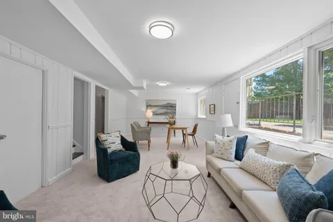 $974,900 | 2954 Viewpoint Road, Alexandria, VA 22314