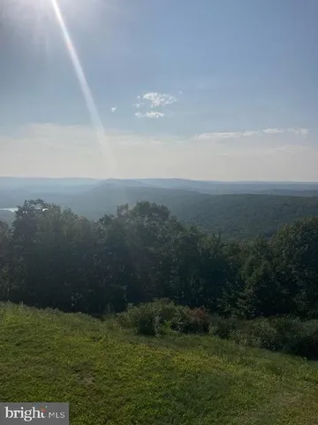 $59,900 | 51 Mohican Court, Hazleton, PA 18202