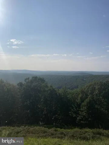 $59,900 | 51 Mohican Court, Hazleton, PA 18202