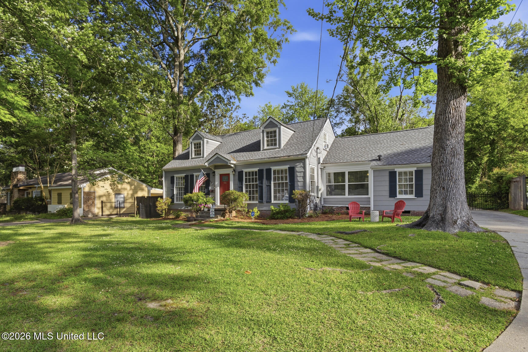 836 Brookwood Road Jackson, MS 39206 - Photo 2 of 25 836 Brookwood-24