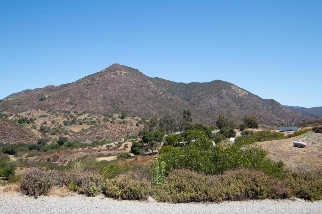 2670 Vista Del Rio Fallbrook, CA 92028 - Photo 23 of 24