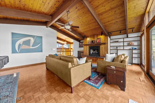 $775,000 | 1 Lake Vista Lane, Pinehurst, NC 28374