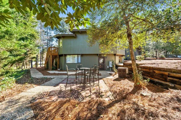 $775,000 | 1 Lake Vista Lane, Pinehurst, NC 28374