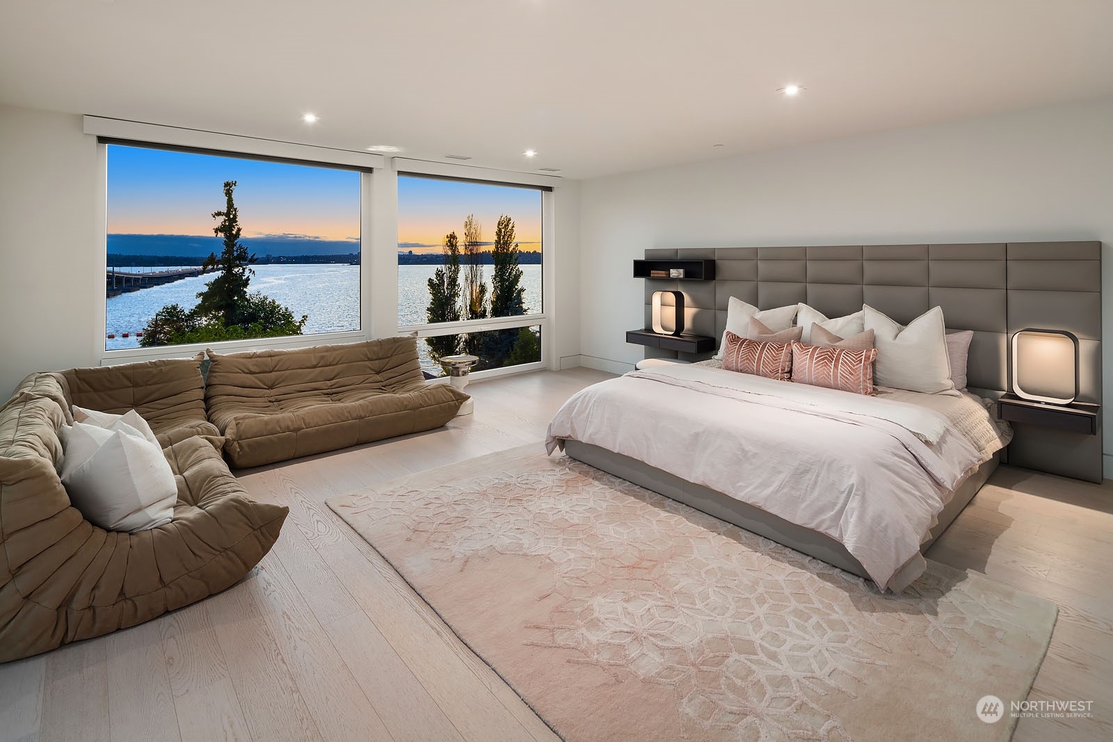 3225 Evergreen Point Road Medina, WA 98039 - Photo 19 of 34 a bedroom with bed and a couch