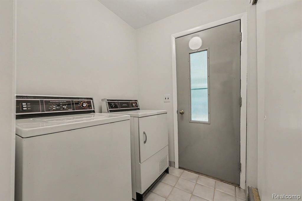 1457 West Avon Road Rochester Hills, MI 48309 - Photo 22 of 42