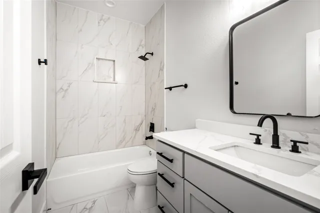 $2,250 | 8056 Meadowbrook Drive, Houston, TX 77017