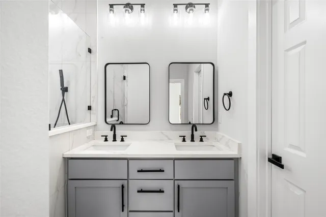 $2,250 | 8056 Meadowbrook Drive, Houston, TX 77017