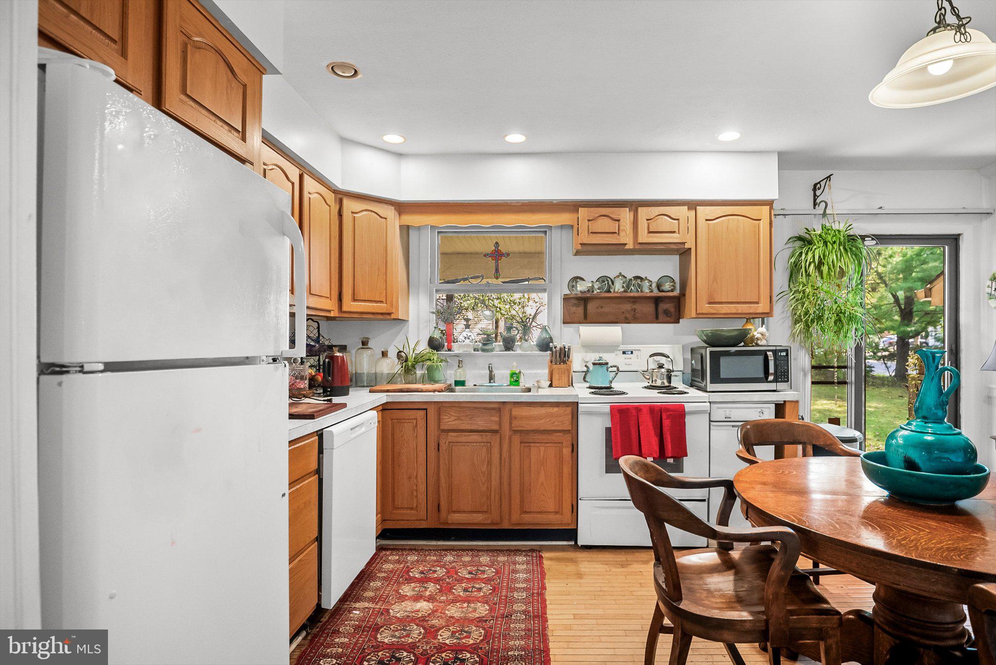 343 Hartford Road Mount Laurel, NJ 08054 - Photo 8 of 25 Gallery Image 8