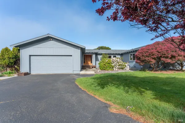 $1,695,000 | 14350 Hanson Circle, Mendocino, CA 95460