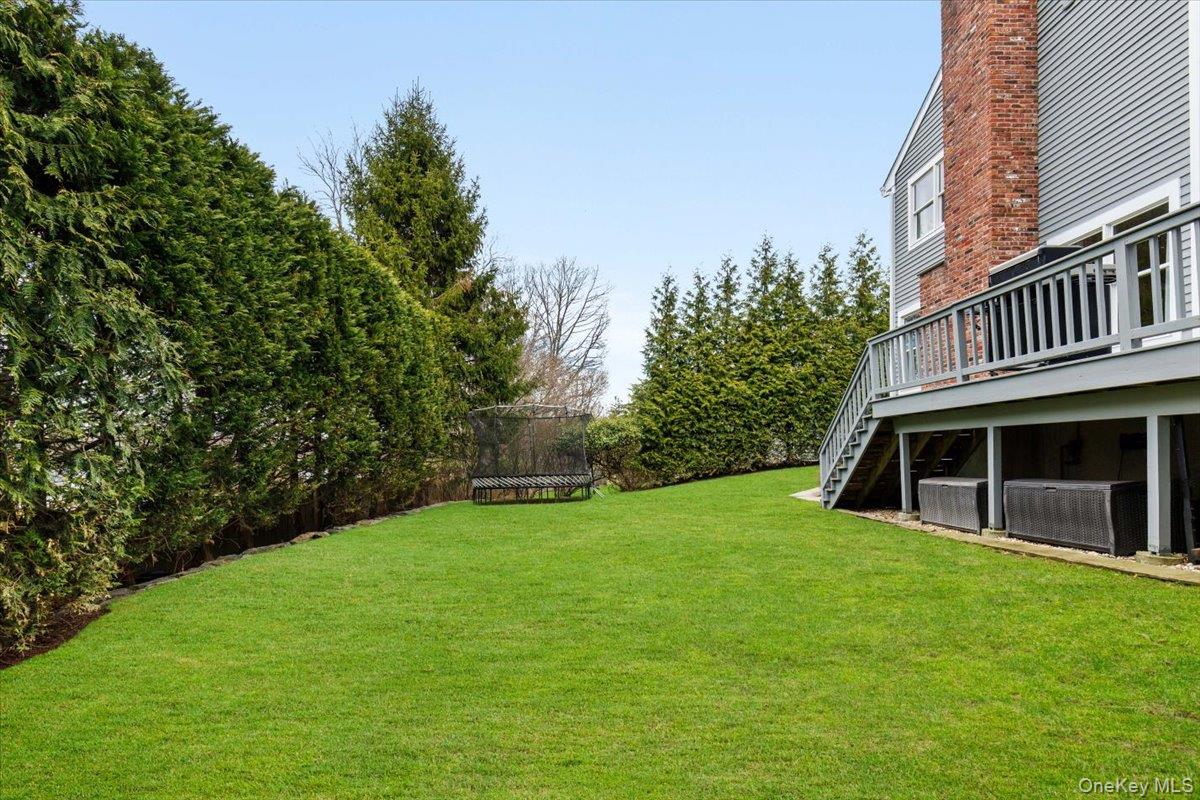 76 Davis Avenue Rye, NY 10580 - Photo 34 of 39