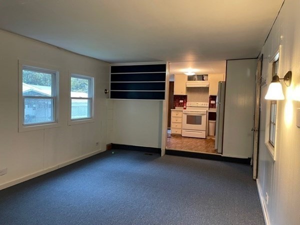 1 E Kittredge Road Shirley, MA 01464 - Photo 8 of 20 Gallery Image 8