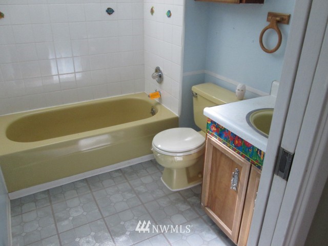 142 Burns Way Point Roberts, WA 98281 - Photo 8 of 20 Gallery Image 8