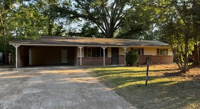 $73,000 | 1027 Woodville Drive, Jackson, MS 39212