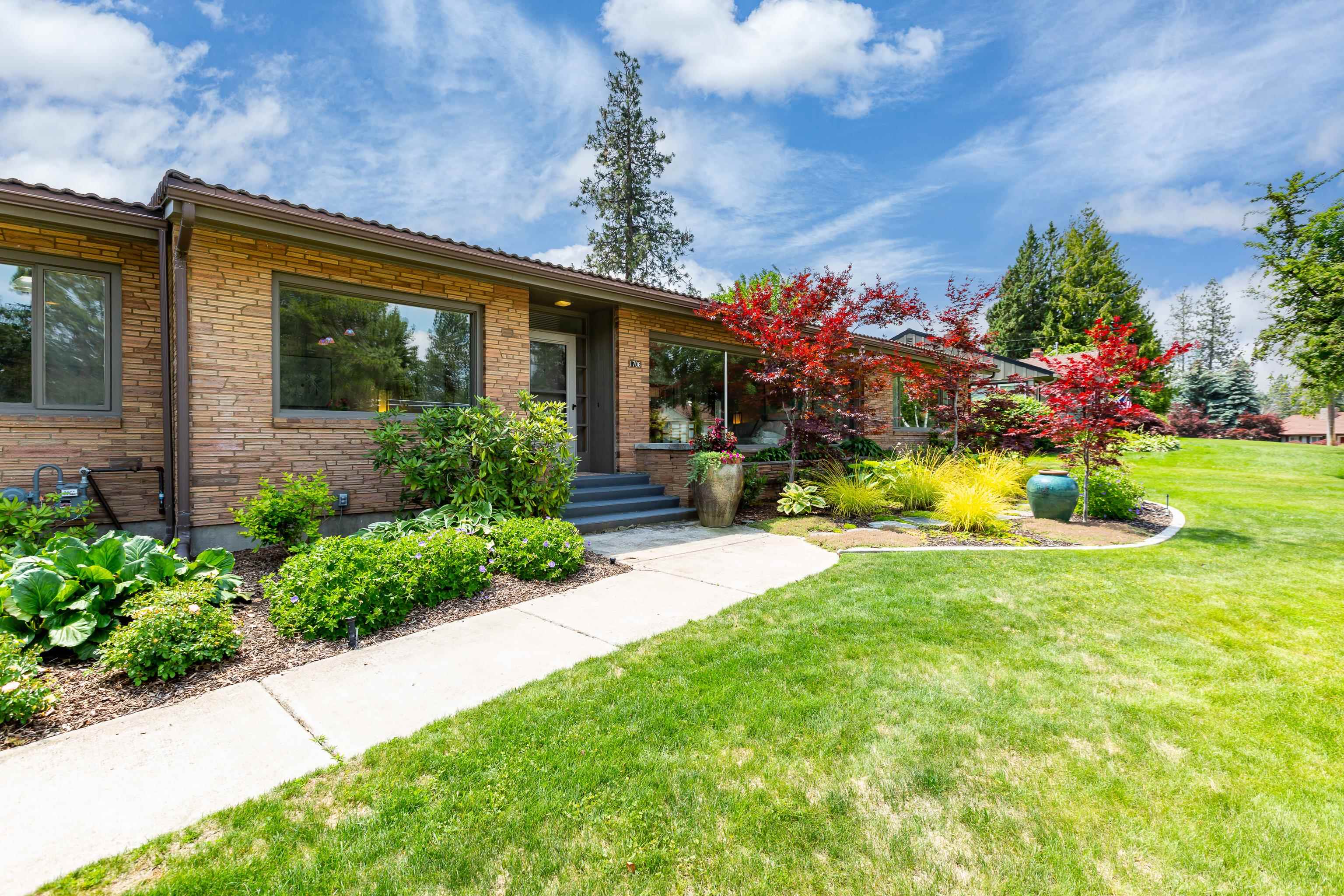 1706 East Pinecrest Road Spokane, WA 99203 - Photo 4 of 40 Gallery Image 4