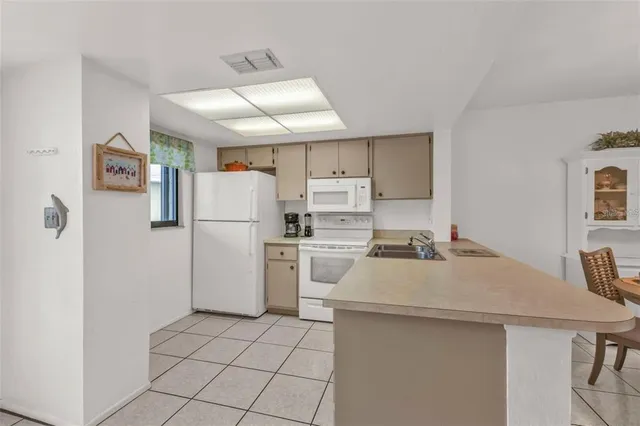 $1,400 | 25225 Rampart Boulevard, Unit 1606, Punta Gorda, FL 33983