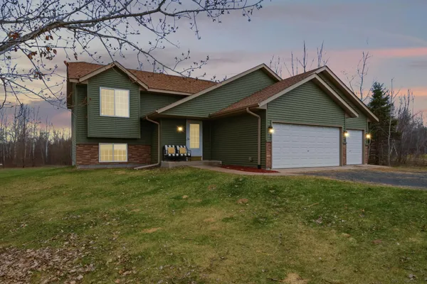 $385,000 | 315 457th Trail, Stanchfield, MN 55080