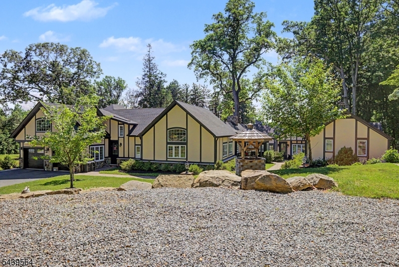 235 Old Chester Road Chester, NJ 07930 - Photo 3 of 49