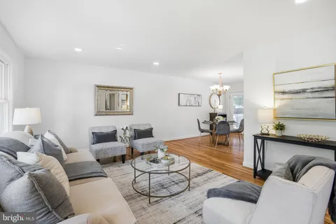 $824,900 | 8410 Bound Brook Lane, Alexandria, VA 22309