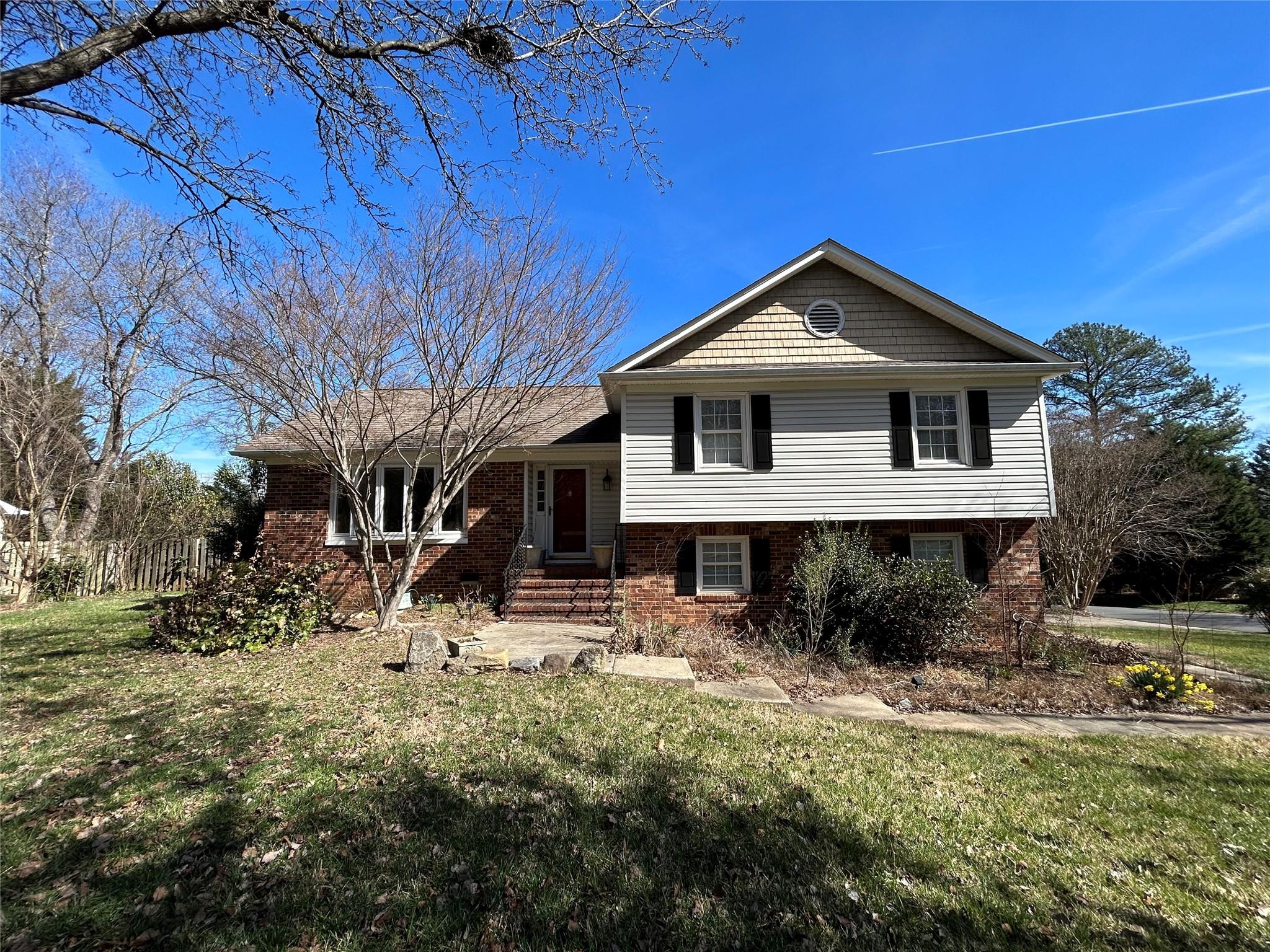 7607 Whistlestop Road Charlotte, NC 28210 - Photo 1 of 47 Gallery Image 1