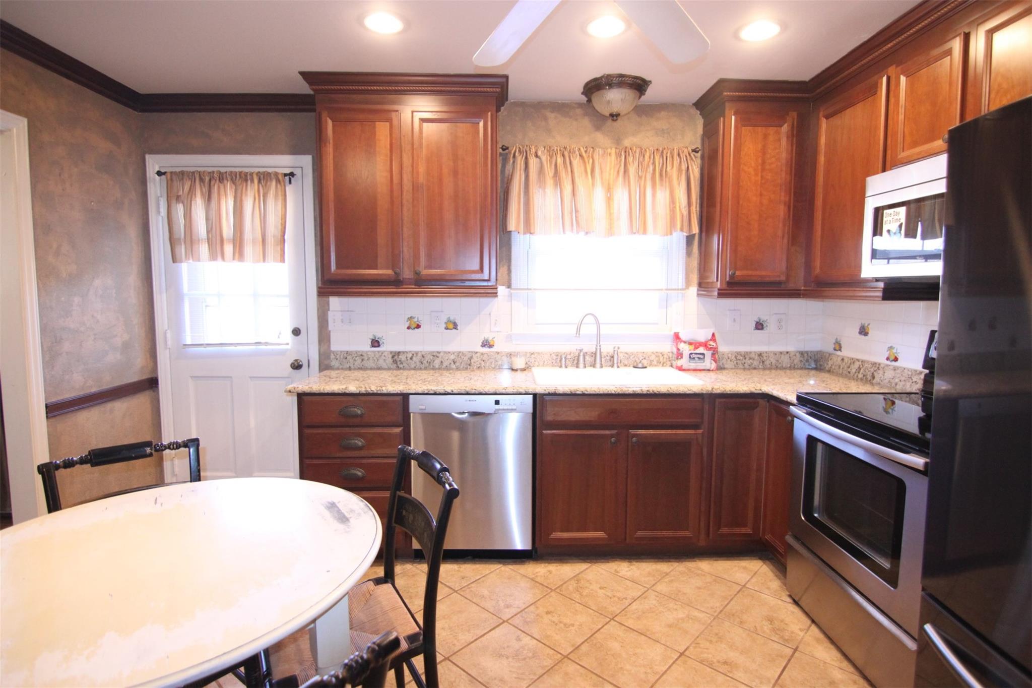 7607 Whistlestop Road Charlotte, NC 28210 - Photo 20 of 47 Gallery Image 20