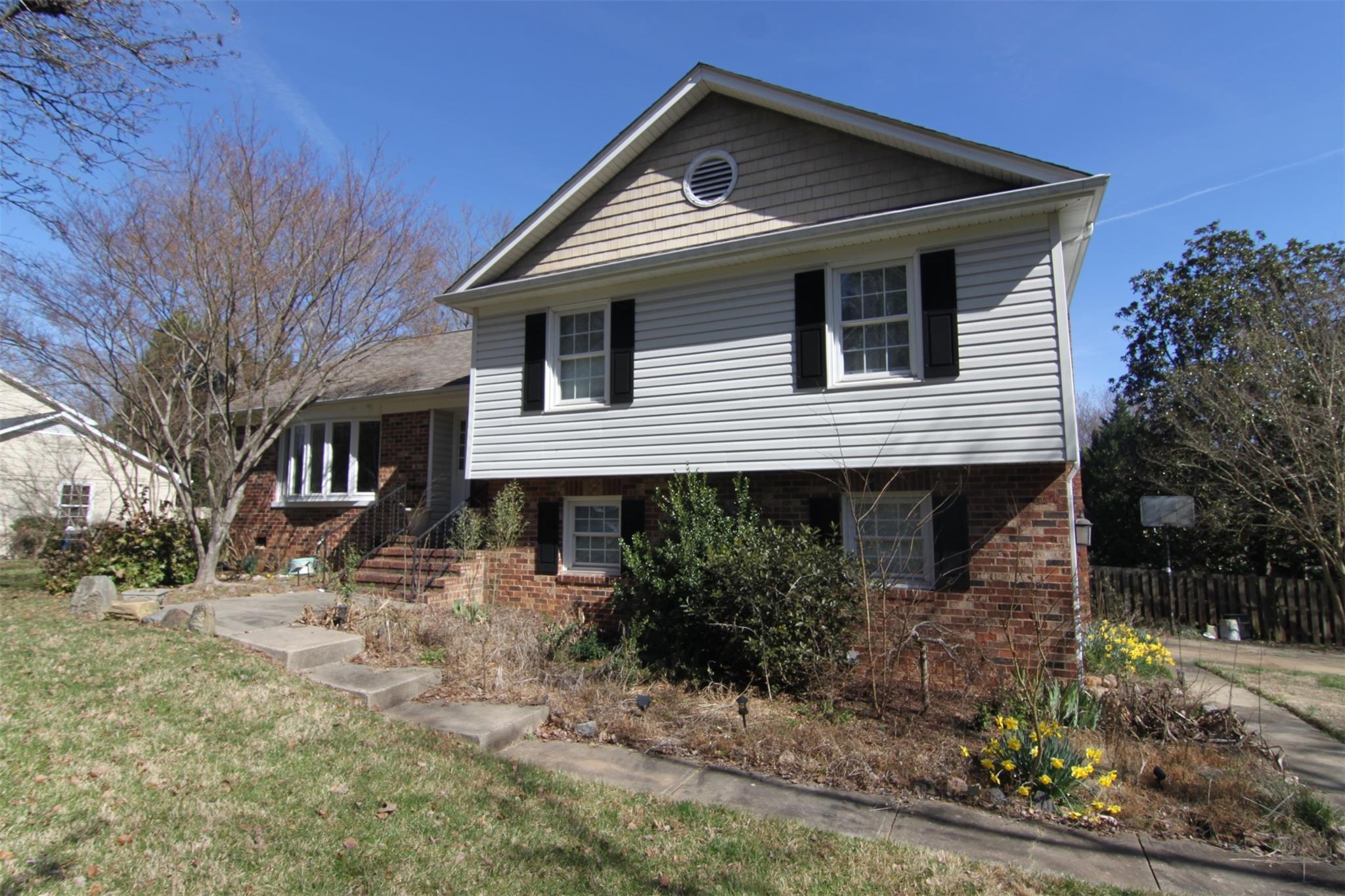 7607 Whistlestop Road Charlotte, NC 28210 - Photo 2 of 47 Gallery Image 2