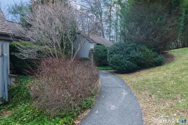 $379,000 | 261 Heritage Village, Unit E, Southbury, CT 06488