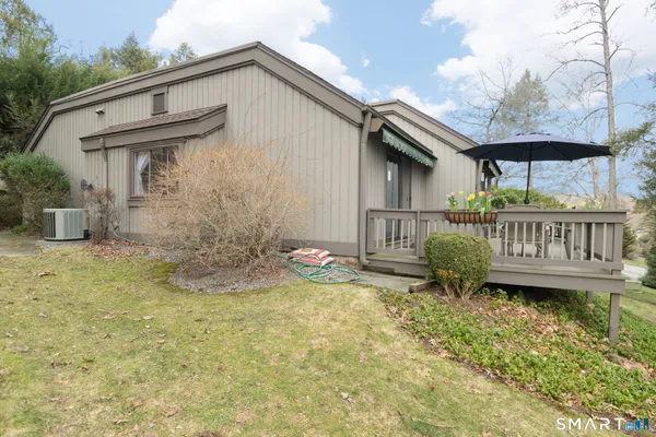 $379,000 | 261 Heritage Village, Unit E, Southbury, CT 06488