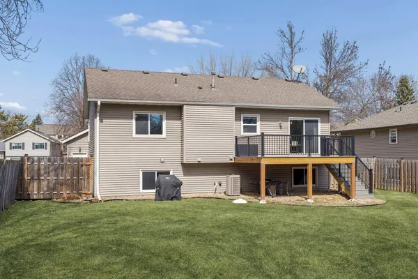 $419,900 | 8584 Pinehurst Alcove, Woodbury, MN 55125