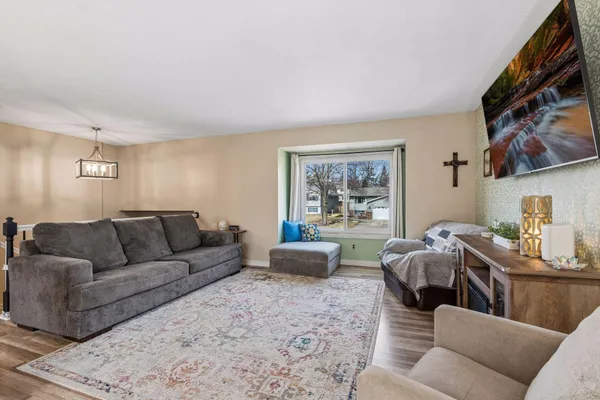 $419,900 | 8584 Pinehurst Alcove, Woodbury, MN 55125