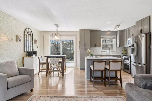 $419,900 | 8584 Pinehurst Alcove, Woodbury, MN 55125