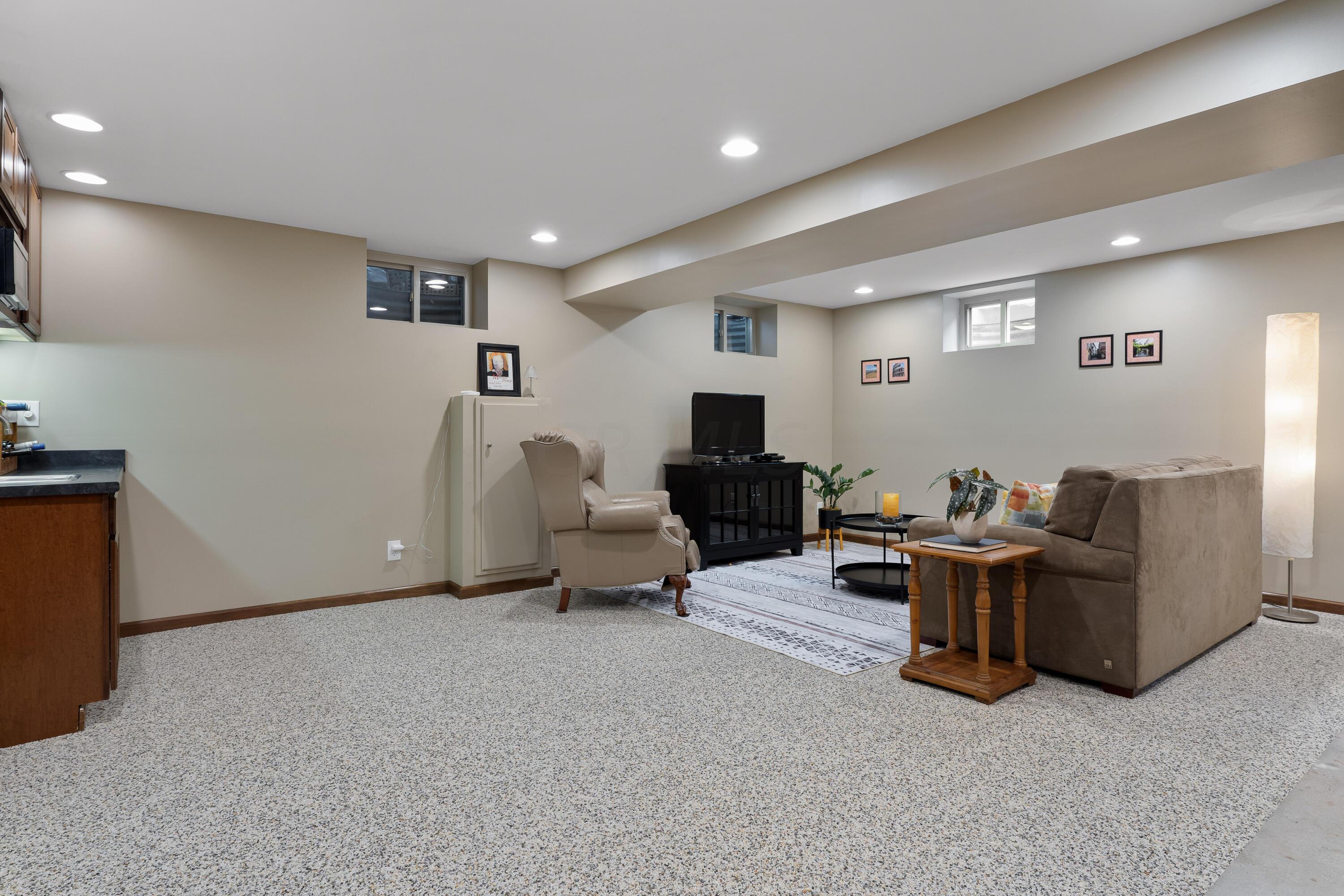 2583 Welsford Road Columbus, OH 43221 - Photo 33 of 42 2583 Welsford Rd_34