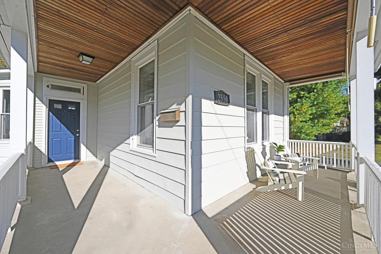 2550 Ridgeland Place Cincinnati, OH 45212 - Photo 4 of 39 Gallery Image 4