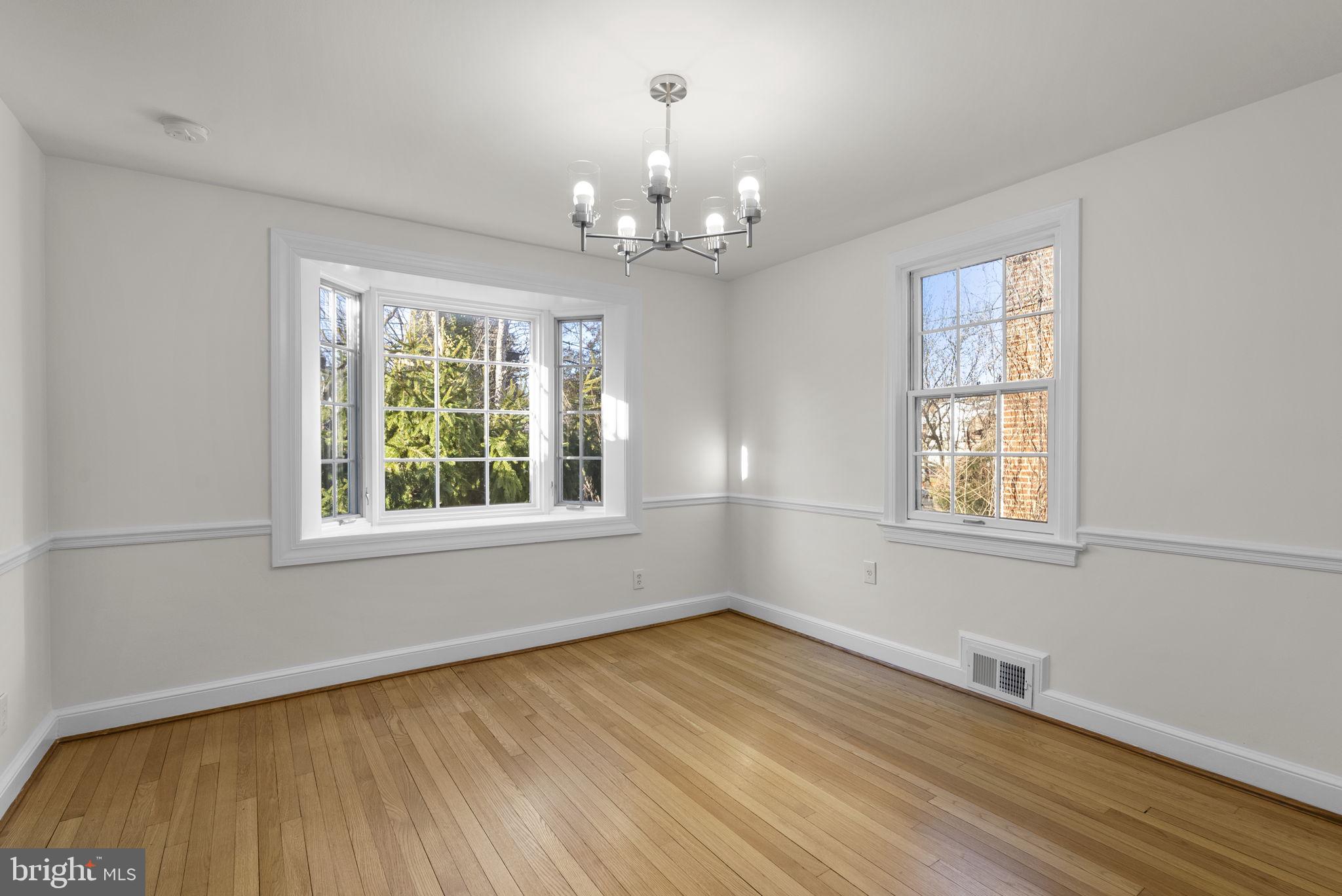 506 Bonifant Street Silver Spring, MD 20910 - Photo 12 of 50