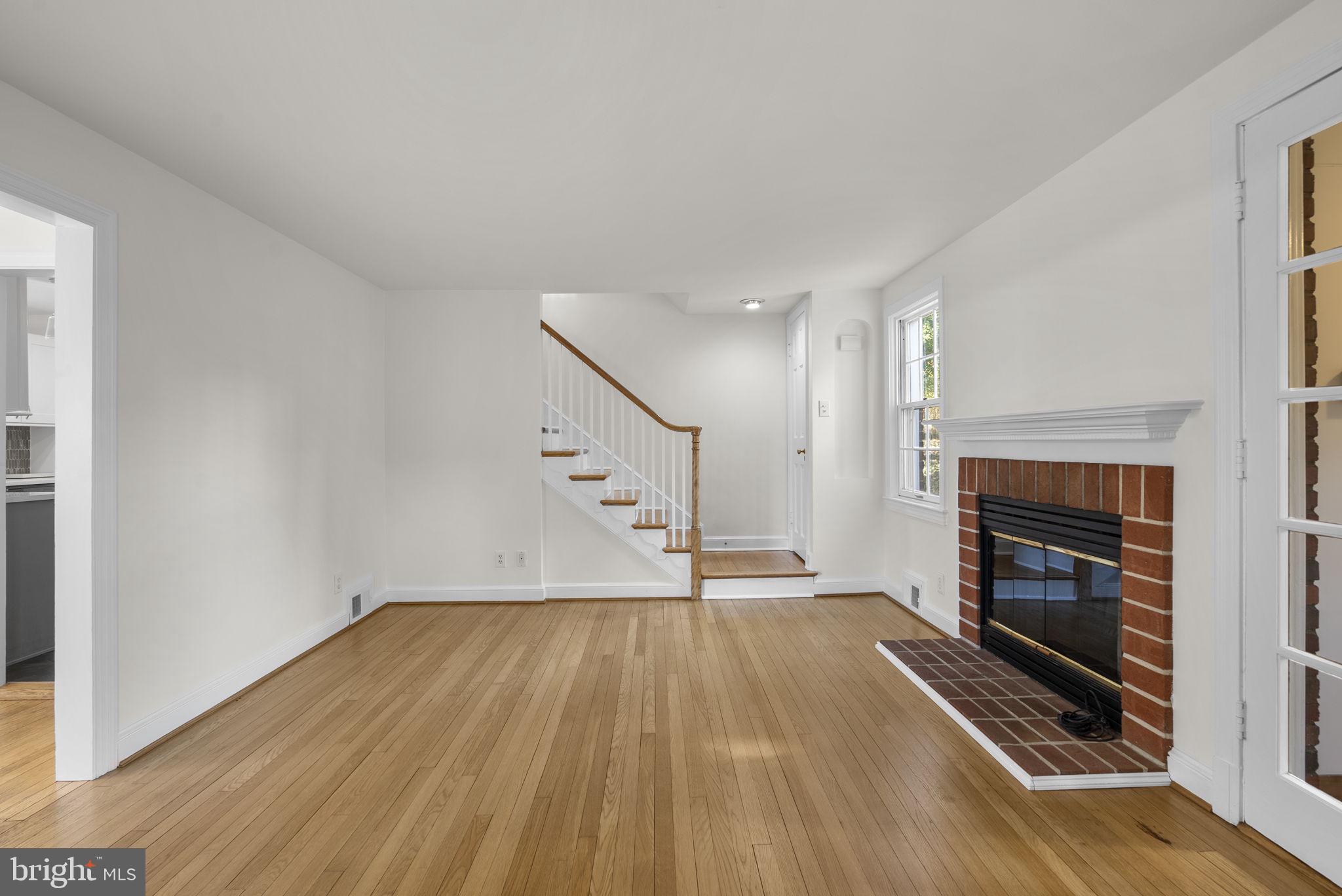 506 Bonifant Street Silver Spring, MD 20910 - Photo 4 of 50