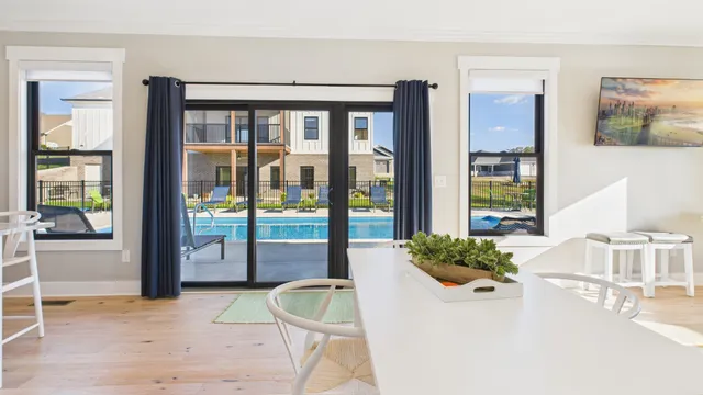 $659,000 | 376 Moon Bay Drive, Kuttawa, KY 42055