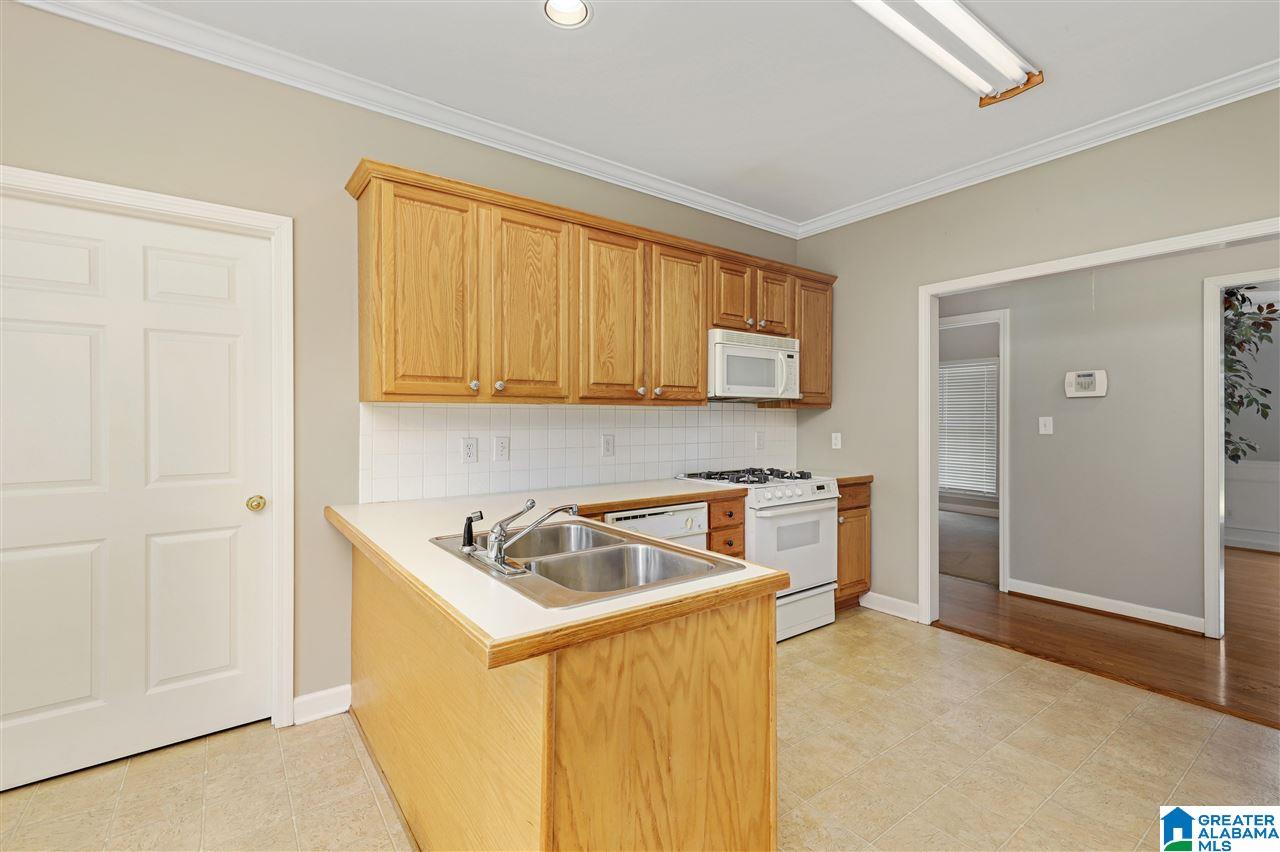 1405 Rolling Ridge Circle Pleasant Grove, AL 35127 - Photo 9 of 29
