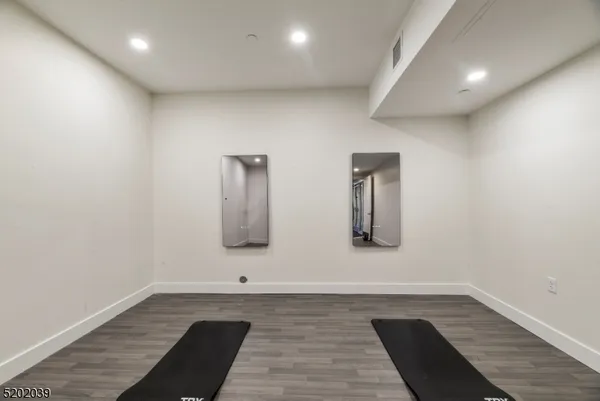 $2,400 | 377 Summerhill Road, Unit JUNR, East Brunswick, NJ 08816