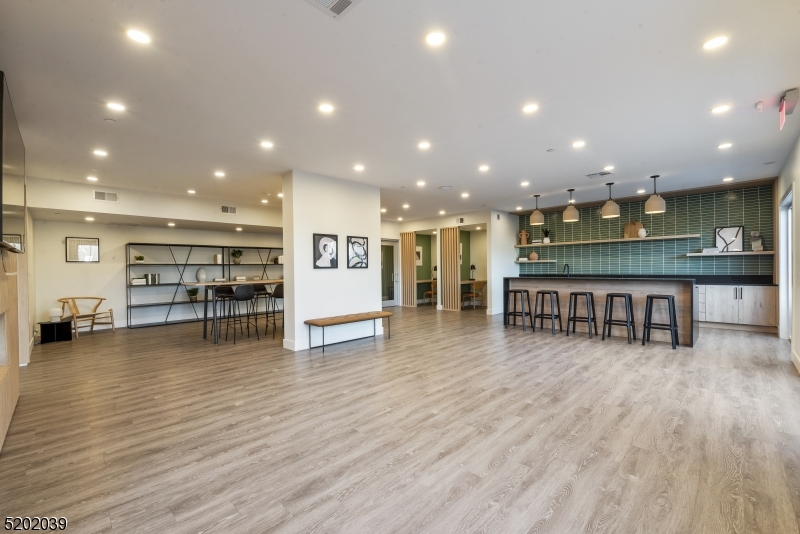 377 Summerhill Road, Unit JUNR East Brunswick, NJ 08816 - Photo 28 of 49