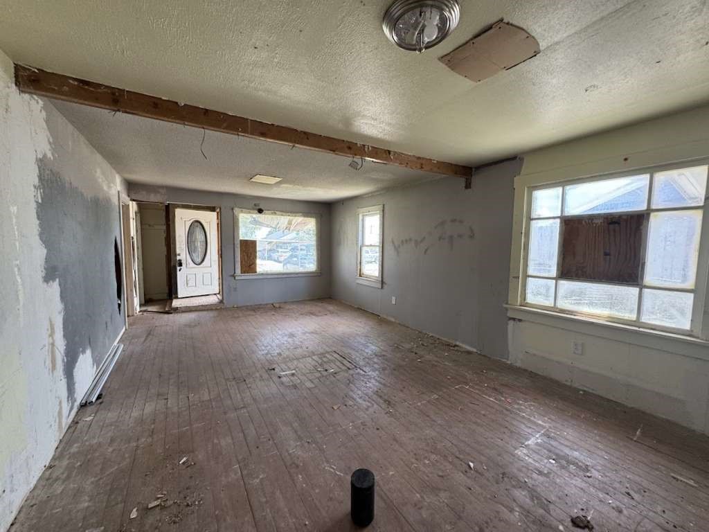 807 Lexington Plainview, TX 79072 - Photo 4 of 10