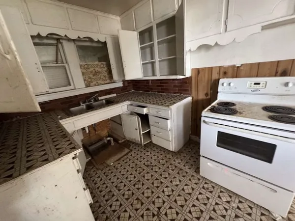 $56,999 | 807 Lexington, Plainview, TX 79072