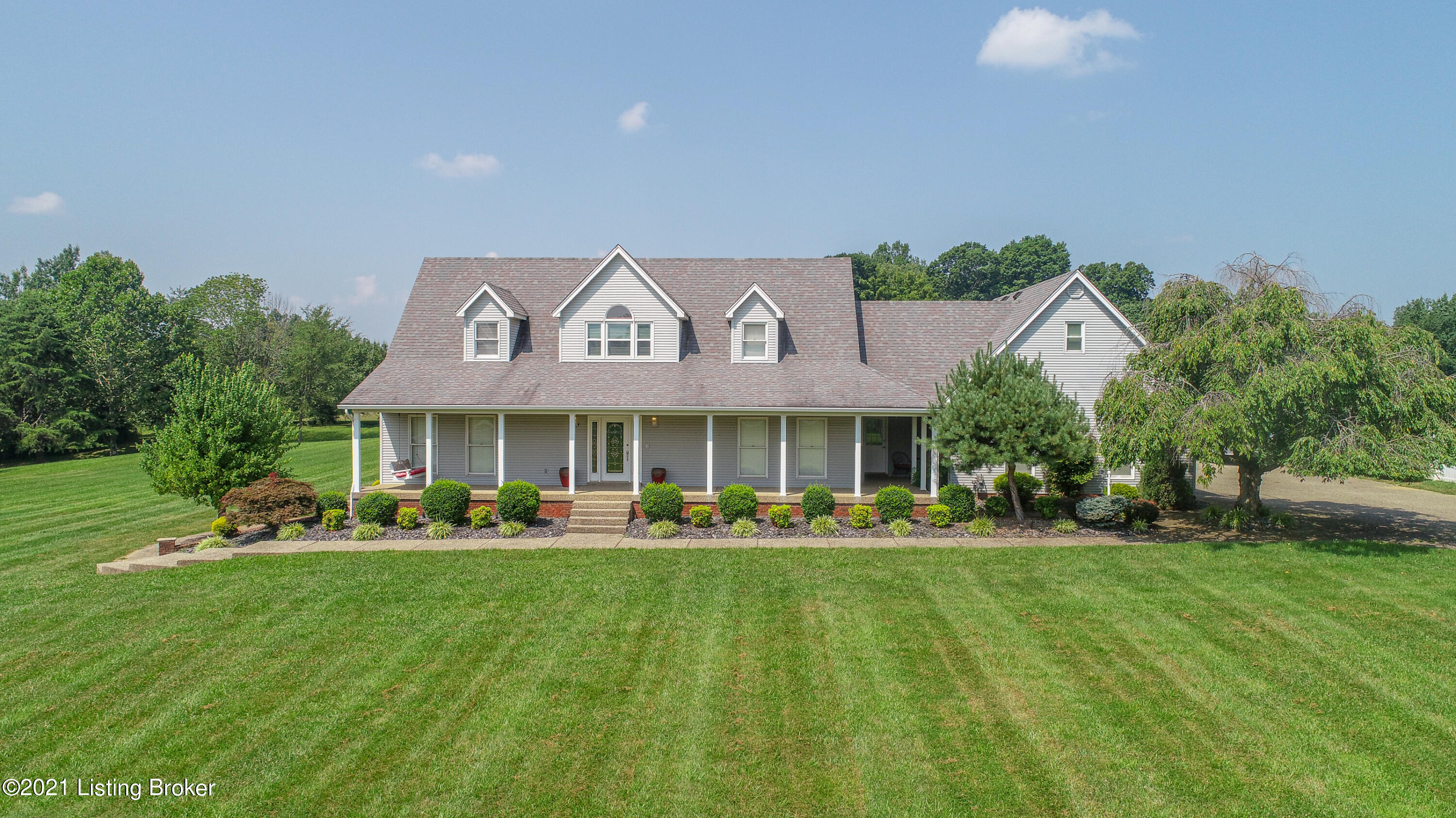 587 West Laurel River Road Shepherdsville, KY 40165 - Photo 1 of 71 587 W Laurel River Dr Shep-48