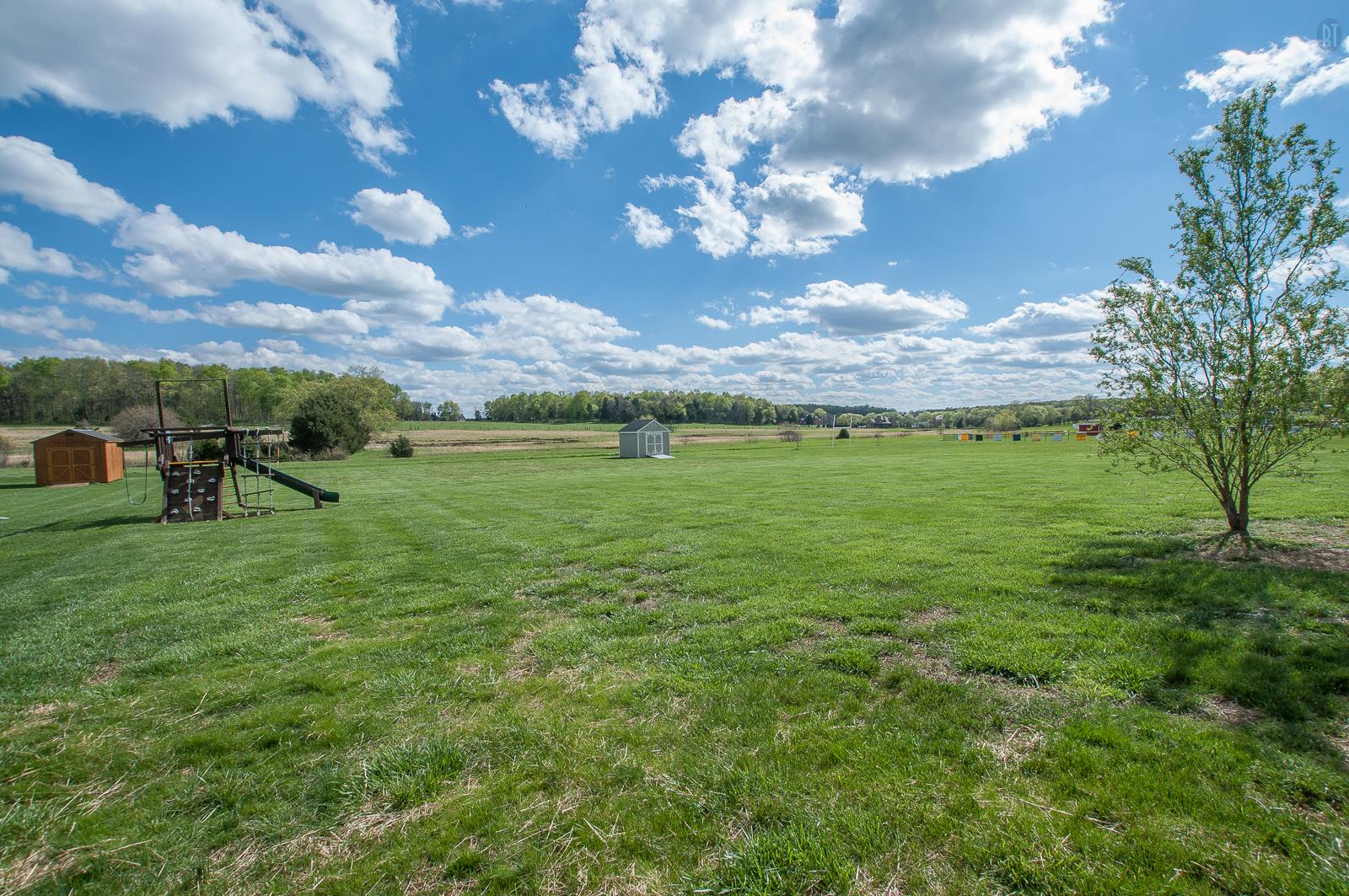 2172 Holloway Road Lebanon, TN 37090 - Photo 20 of 21 a view of a golf course with a big yard