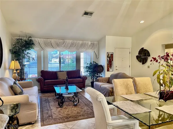 $2,595 | 2404 Floyd Court, Las Vegas, NV 89134