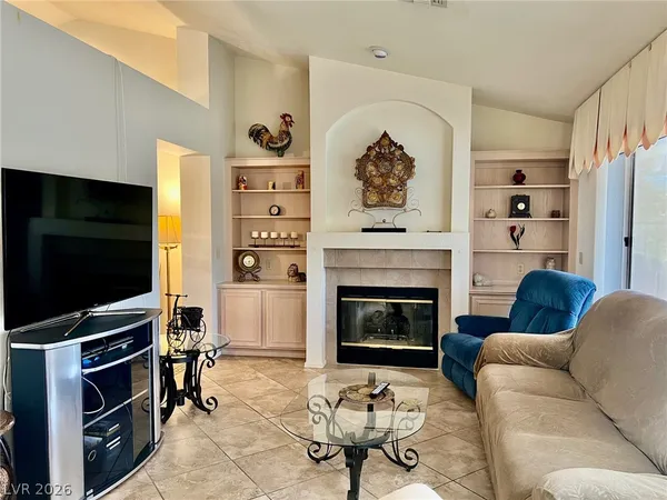 $2,595 | 2404 Floyd Court, Las Vegas, NV 89134