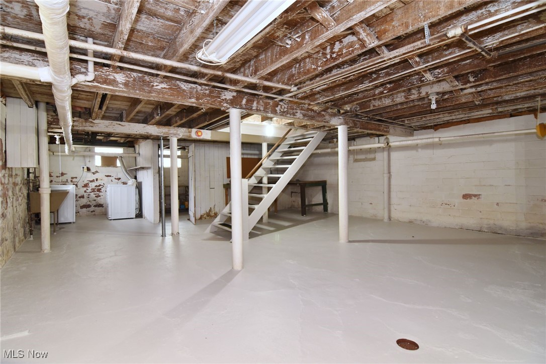 3093 Huntington Road Cleveland, OH 44120 - Photo 42 of 48