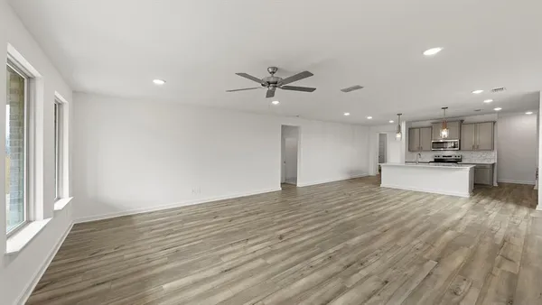 $384,990 | 708 Tawny Turn, Lavon, TX 75166