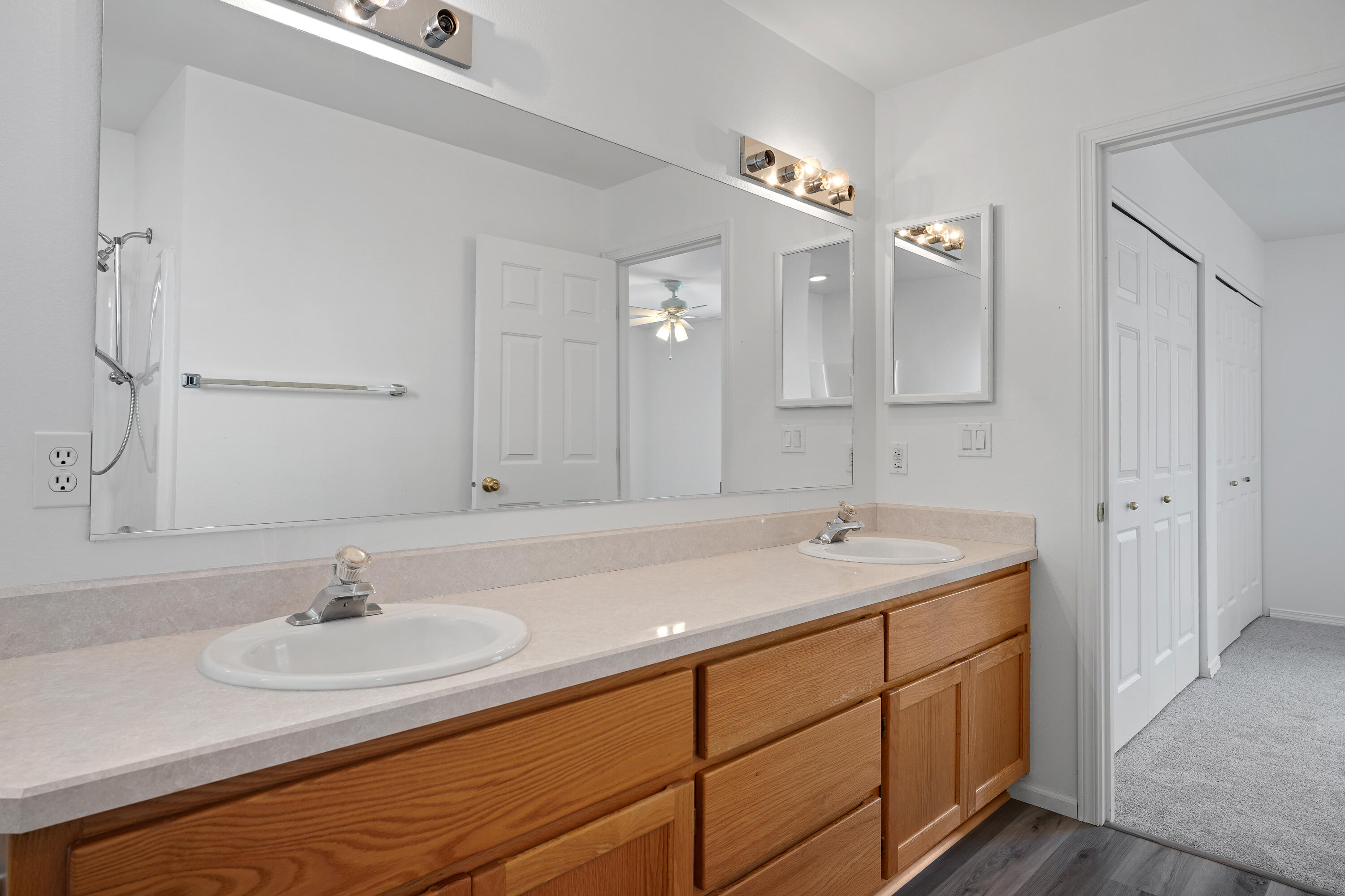 20770 Amber Way Bend, OR 97701 - Photo 15 of 28 15