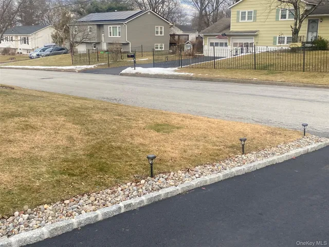 $419,914 | 34 Ambassador Lane, Newburgh, NY 12550