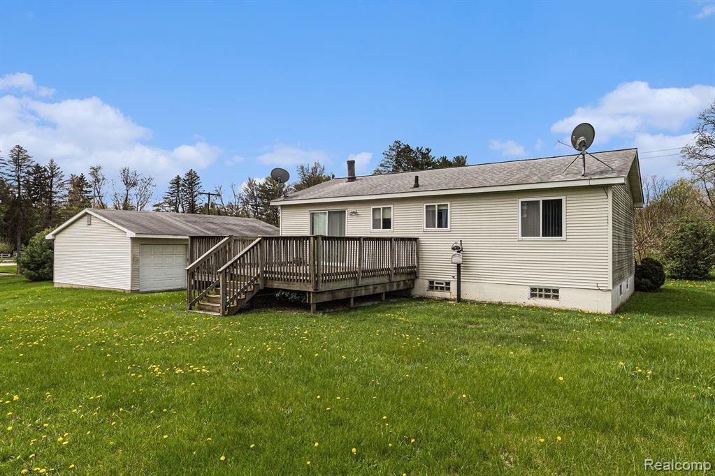 942 South Duck Lake Road Milford, MI 48381 - Photo 23 of 29 Gallery Image 23