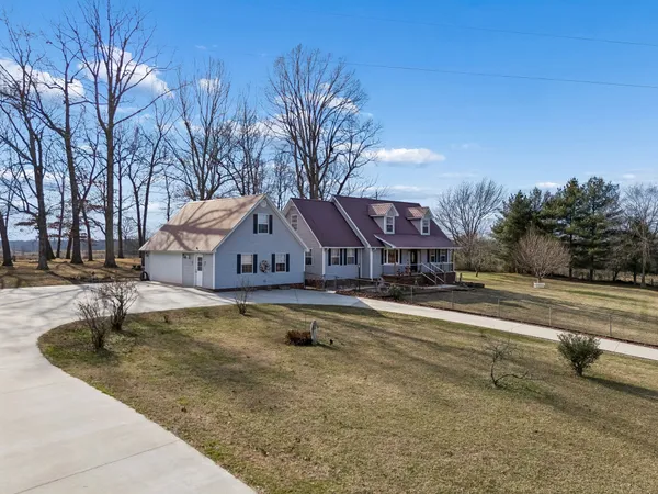 $569,900 | 524 Willie Jarvis Road, Sparta, TN 38583